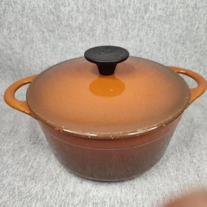 Cousances #16 Soßenpfanne mit Deckel Flamme Orange Ombre Made in France Le Creuset - Bild 1 von 9