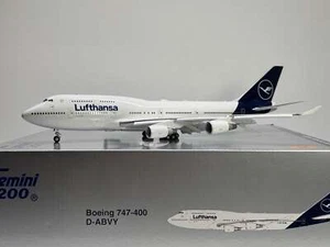 Gemini Jets 1:200 Lufthansa Boeing 747-400 D-ABVY New Colors G2DLH1241F - Picture 1 of 2