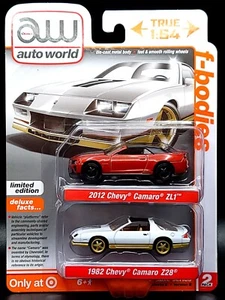 Auto World F-Bodies Arancione 2012 Chevy Camaro Bianco ZL1 1982 Camaro Z28 Bersaglio Ex - Foto 1 di 8