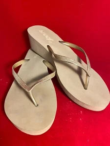 Reef Stargazer Tan Beige Glitter Flip Flops/ Sandals Size 10 - Picture 1 of 8