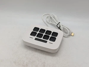 READ DESCRIPTION Elgato Stream Deck Neo 8 customisable keys 2 touch points USB-C - Picture 1 of 13