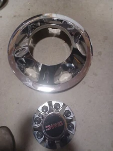 1- 17" chevy gmc chrome dually wheel simulator. Front .2008 2009 2010 2 pieces - Picture 1 of 3
