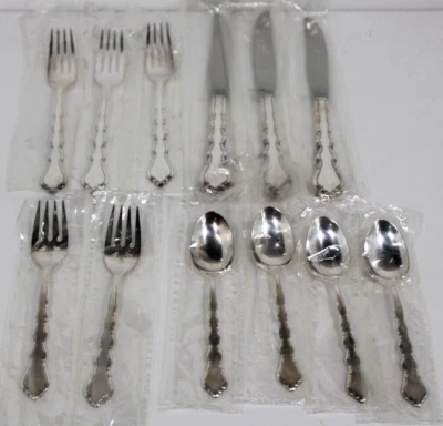 12 Piece Oneida Community Duet Silverplate - Knife, Fork, Spoon - Image 1 of 4