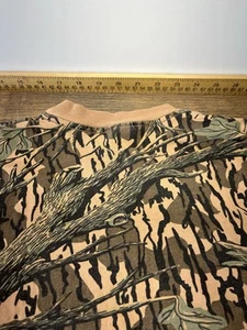 Mossy Oak Men’s M Vintage 1980 Hunting Camouflage Tee Shirt - Picture 1 of 6