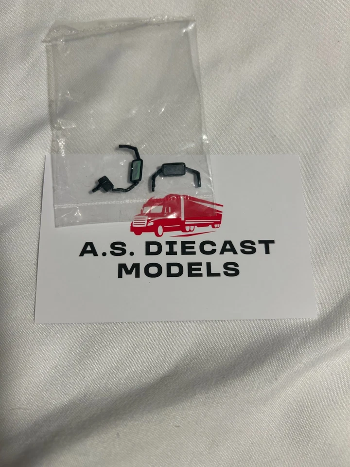 Corgi Modern Truck Heavy Haulage Renault Premium Black Mirrors 1/50 - Image 1 of 1