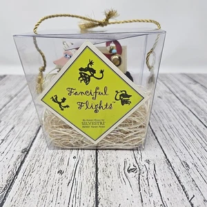 Karen Rossi Silvestri Adorno de Navidad Vuelos Fantasiosos Metal Papá Noel Regalo - Imagen 1 de 8