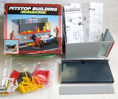Hornby Scalextric 1980s Pit Stop Building C639 *Slot Car*England* *Extra Parts - Image 1 of 4