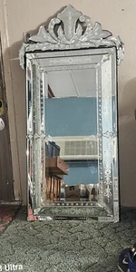 Decorative Vintage Venetian Style Mirror With Tiered Beveled Edges - Picture 1 of 21
