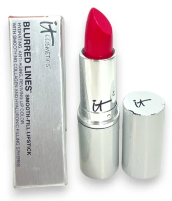 Lápiz labial de relleno suave It Cosmetics Blurred Lines (3,4 g/0,11 oz/en vivo) como se ve Foto 1 de 4