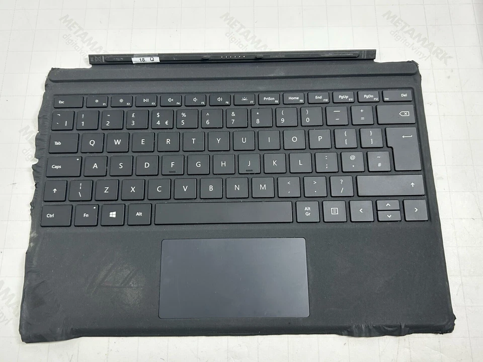 Microsoft Surface Pro 4 /5 / 6 / 7  Type Cover 1725 UK QWERTY Keyboard (18Q - Image 1 of 1