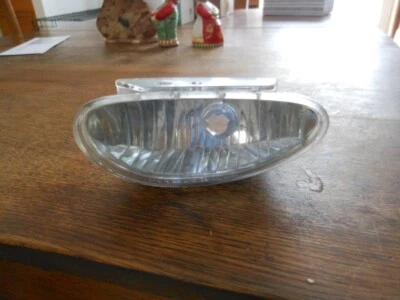 98 99 00 01 02 03 04 Chrysler Concorde LHS luz de respaldo derecha 1998 2004 Foto 1 de 4