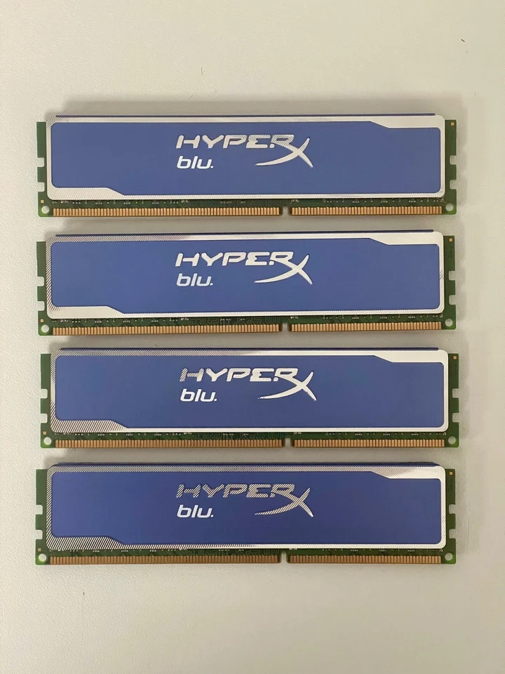 Memoria RAM DDR3 Kingston Hyper X  Blu 4x8Gb - Immagine 1 di 2