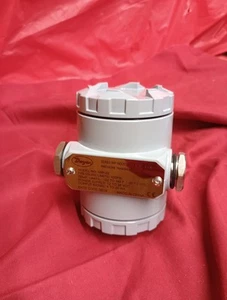 Dwyer Series IWP Industrial Weatherproof Transmitter Model IWP-02 - Picture 1 of 5