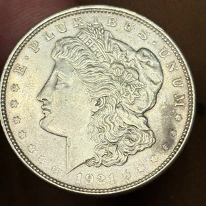 1921 Morgan Silver Dollar 90% Silver US $1 Coin AU/UNC NICE TONING - Picture 1 of 6