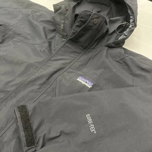Vintage Patagonia Gore Tex Jacket Womens Medium Black Rain Coat Liquid Sky - Picture 1 of 18