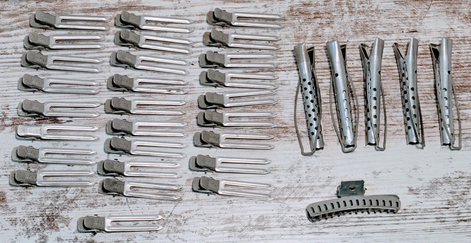 Juego de 33 rodillos de pelo vintage de metal de aluminio Mervin garra ondulada/clip rizos EE. UU. Foto 1 de 4