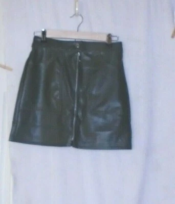 Nueva chaqueta de cuero sintético suave Love Tree verde/salvia nueva con etiquetas talla pequeña  Foto 1 de 2