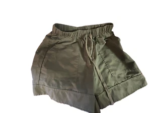 Girls Youth Size Small Shorts- army green chino - Picture 1 of 4