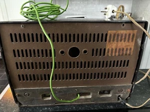 Philco Bacolite radio Model A-547B - Picture 1 of 2