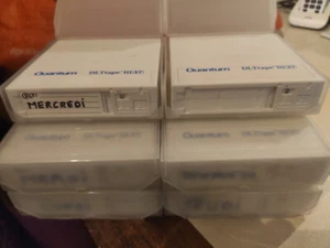 Lot de 6 cartouches Quantum DLT III XT . 20/40Gb. Testées et effacées. Bon état. - Afbeelding 1 van 1
