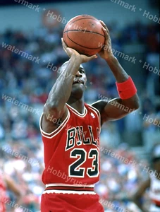 MICHAEL JORDAN Zeroing In Chicago Bulls 1989 Original 35mm Photo Slide - Picture 1 of 2