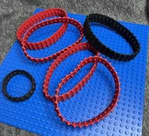 Lego Technic Pedate in Gomma 4 Piste Carro Armato Rosso e 2 Nere - Foto 1 di 3