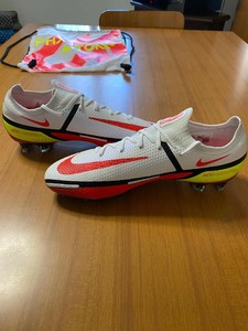 scarpe calcio nike alte