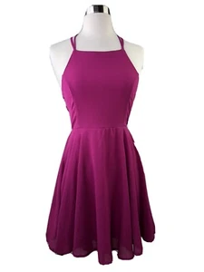 LULUS Damen Fit and Flare Kleid mit kleinem Schnürung hinten magenta - Bild 1 von 10