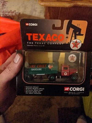 Vintage 2001 Corgi Diecast  Ford V8 Artic Tanker Fast Ship! - Image 1 of 4