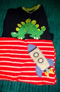 Size 3T Blanket Pajamas 2 Pr. Carters red, gray Rocket Ship & A green Dinosaur - Picture 1 of 5