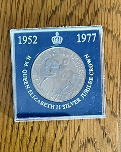 RARE 1952-1977 HM.Queen Elizabeth II Silver Jubilee TSB Crown Coin - Picture 1 of 2
