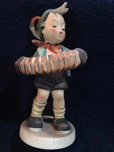 Hummel, Goebel Figurine "ACCORDION BOY - TMK 5" - Excellent Condition - Picture 1 of 4