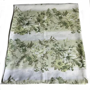 Green & White Floral Cottagecore Tablecloth Rectangular Polyester 68 x 102 - Picture 1 of 7