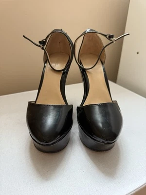 Cuñas Zara charol negro, talla 37 Foto 1 de 4