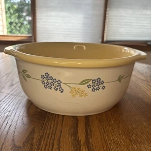 Corning Corelle Coordinates Secret Garden 2 1/2 Quart Covered Casserole Dish - Picture 1 of 8