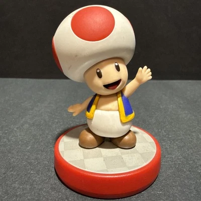 Nintendo Amiibo Super Mario Series Toad Figure 3DS Switch Mario Party Red Base - Image 1 of 4