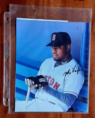 MO VAUGHN Autographed Photo - Image 1 of 2