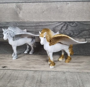 Pegasus Figurines Fantasy Flying horses 4" Gold + White Toy Figures X2 2013 - Picture 1 of 13