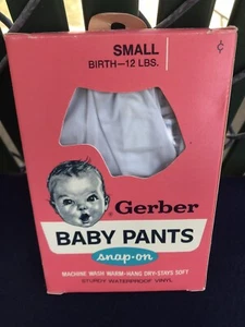 1 Pack~Vintage GERBER~ Baby Vinyl Pants Snap-On Size Small~ Birth to 12lbs ~NEW! - Picture 1 of 4