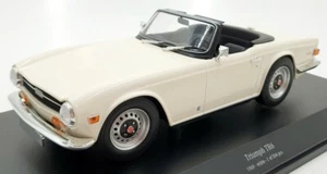 Minichamps 1/18 Scale 155 132035 - Triumph TR6 1969 LHD - White - Picture 1 of 5