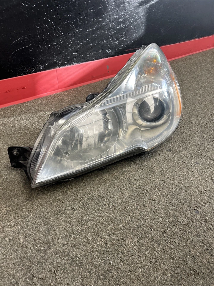 Conjunto de faros izquierdos con bisel cromado Subaru Outback 2013-2013 Foto 1 de 4