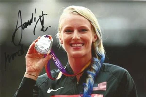 ATHLETICS: SANDI MORRIS SIGNED 6x4 LONDON 2017 MEDAL CELEBRATION PHOTO+COA *USA* - Picture 1 of 1