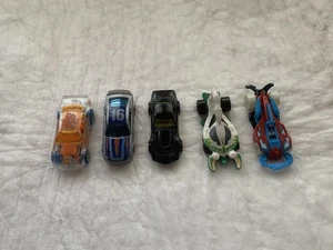 HOT WHEELS Lot of 5 - Assorted Bag (3) - Picture 1 of 5