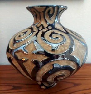 Vtg Matte Tan and Bronze METALLIC Ceramic Pottery Vase 10.5 in X  9 In Initialed - Picture 1 of 5
