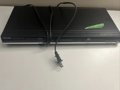 Toshiba SD-6000 DVD Video Player Lightweight SD-6000KC No Remote - Image 1 of 4