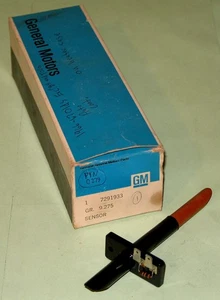 1966-1967 Oldsmobile Delta 88 Starfire 98 NOS ambient temp sensor 7291933 - Picture 1 of 4