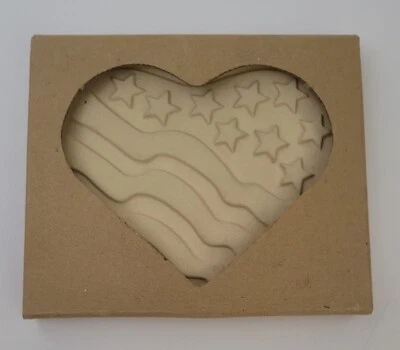 Pampered Chef Stoneware PATRIOTIC HEART #2934 Cookie Mold 2005 - New in Package - Image 1 of 2