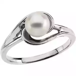 Anillo de perlas cultivadas Akoya en oro blanco de 14 K - Imagen 1 de 2