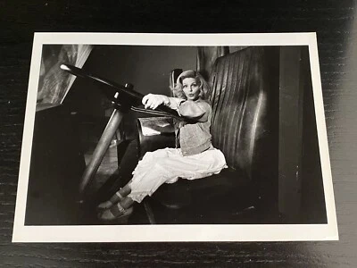 Priscilla Presley Funny The Naked Gun 33 1/3 5 By 7 Original Photo 1994 Rare 90s - Image 1 of 4