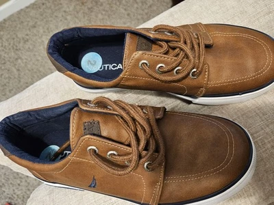 Boys Nautica Shoes # 2  Sneakers Brown Faux Leather  Zapatos Para Niños Size 2. - Image 1 of 2
